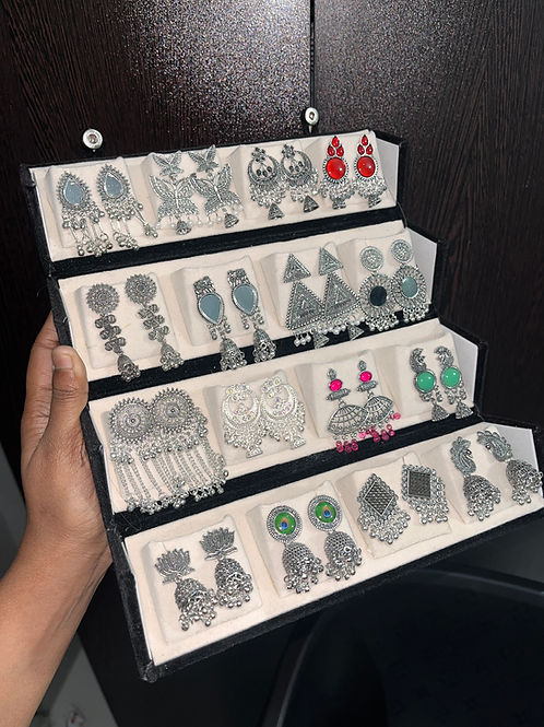 INDO-WESTERN 16 PCS JEWELLERY + BLACK BOX