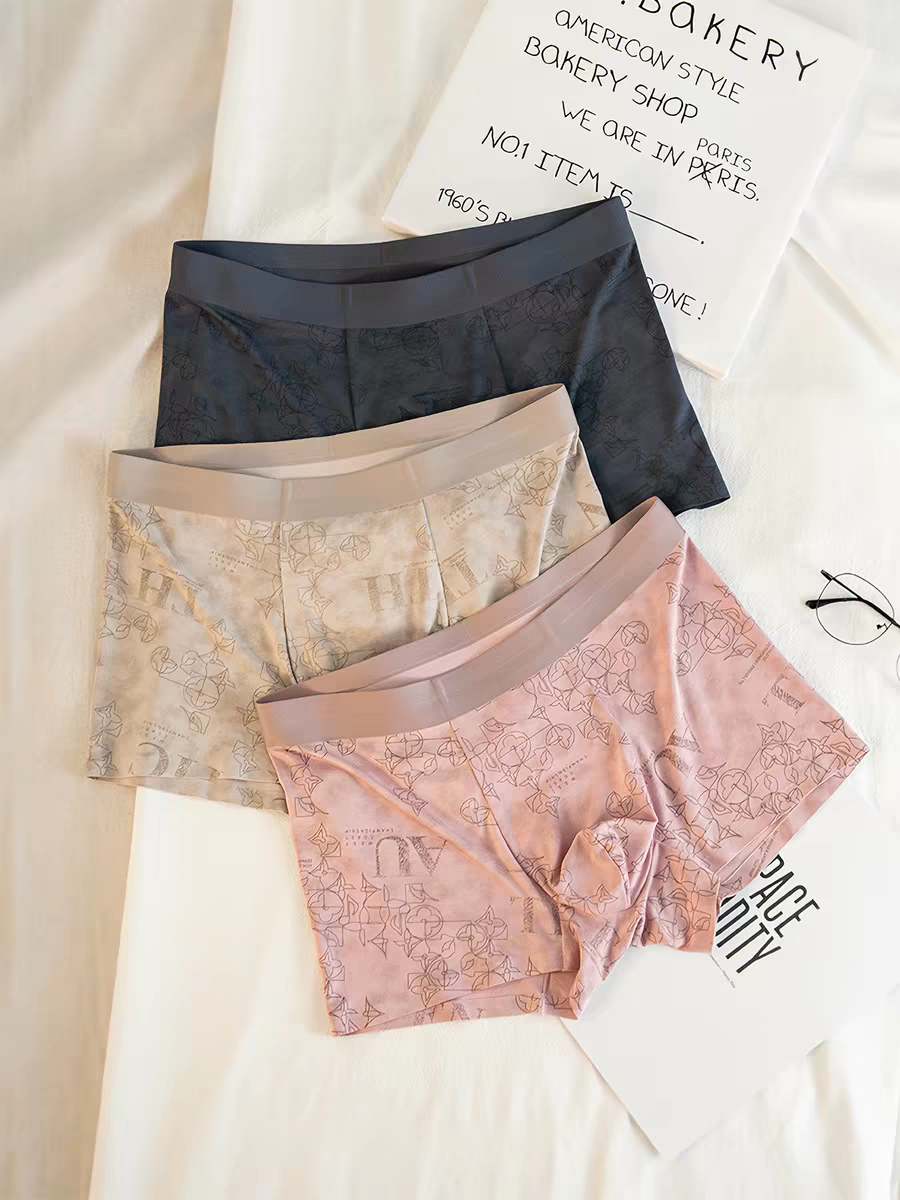 Obsidian Veil Monogram Trunk – Pack of 4
